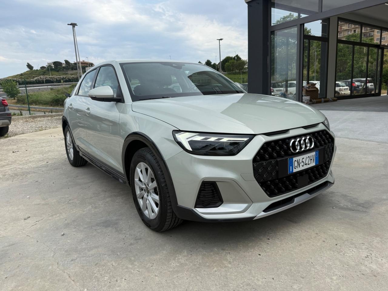 Audi A1 allstreet 30 TFSI Business