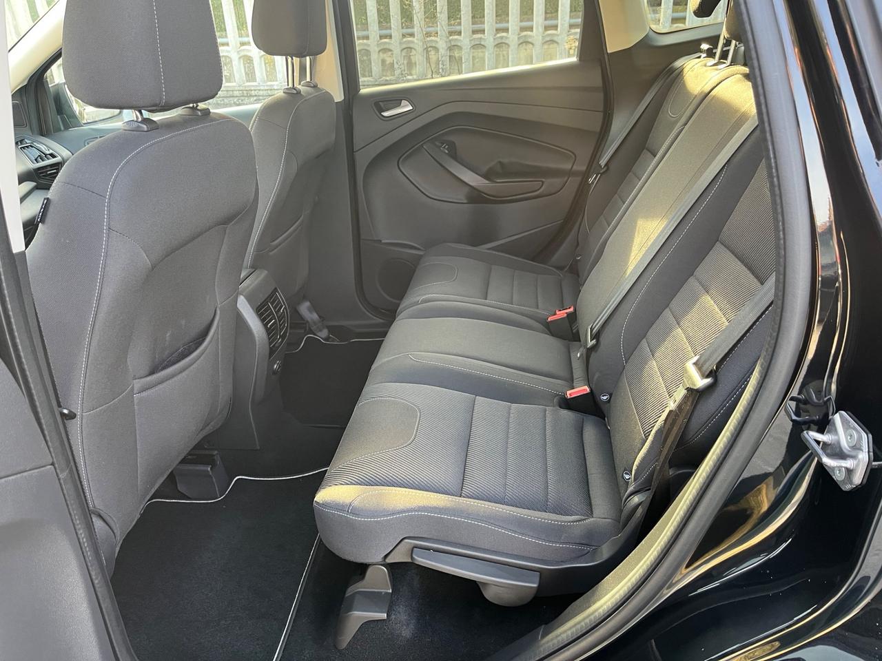 Ford Kuga 2.0 TDCI 120 CV S&S 2WD Titanium