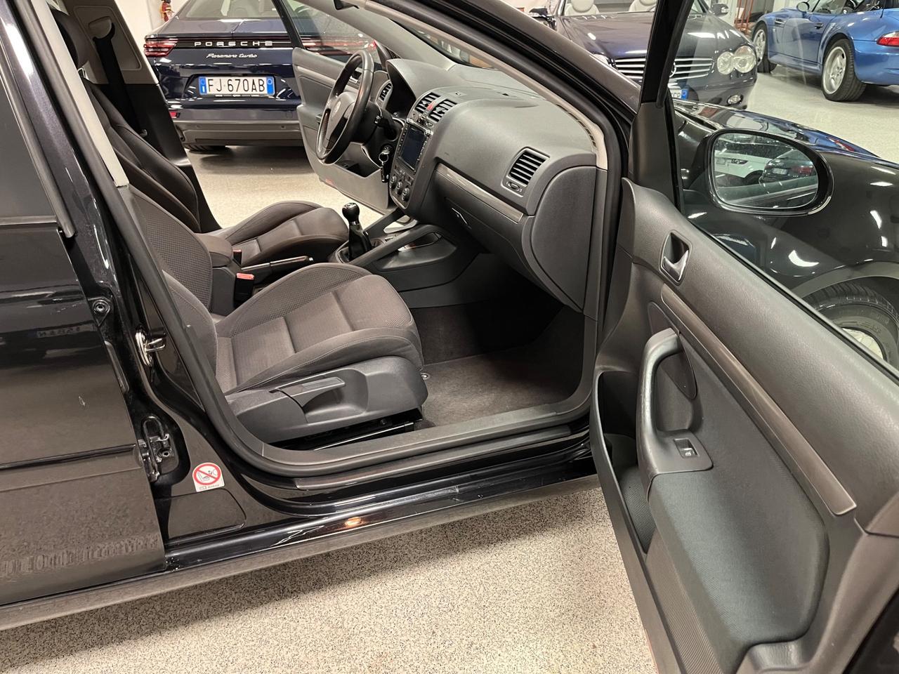 Volkswagen Golf 2.0 16V TDI 4mot. 5p. Sportline 140cv