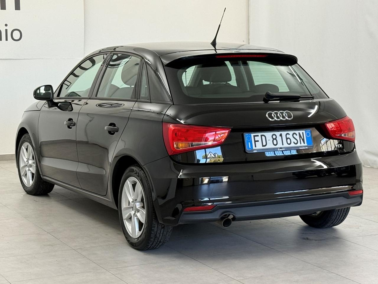 AUDI A1 I 2015 Sportback A1 Sportback 1.4 tdi