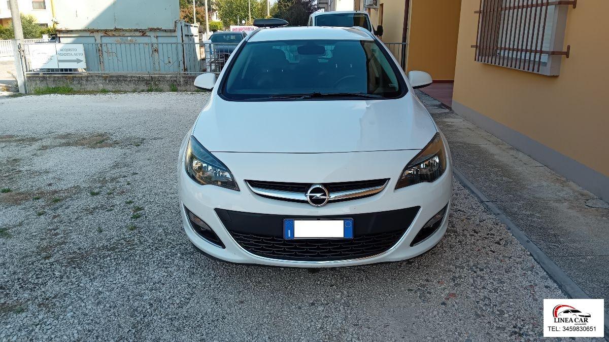 OPEL - Astra Station Wagon 1.4 benzina / gpl