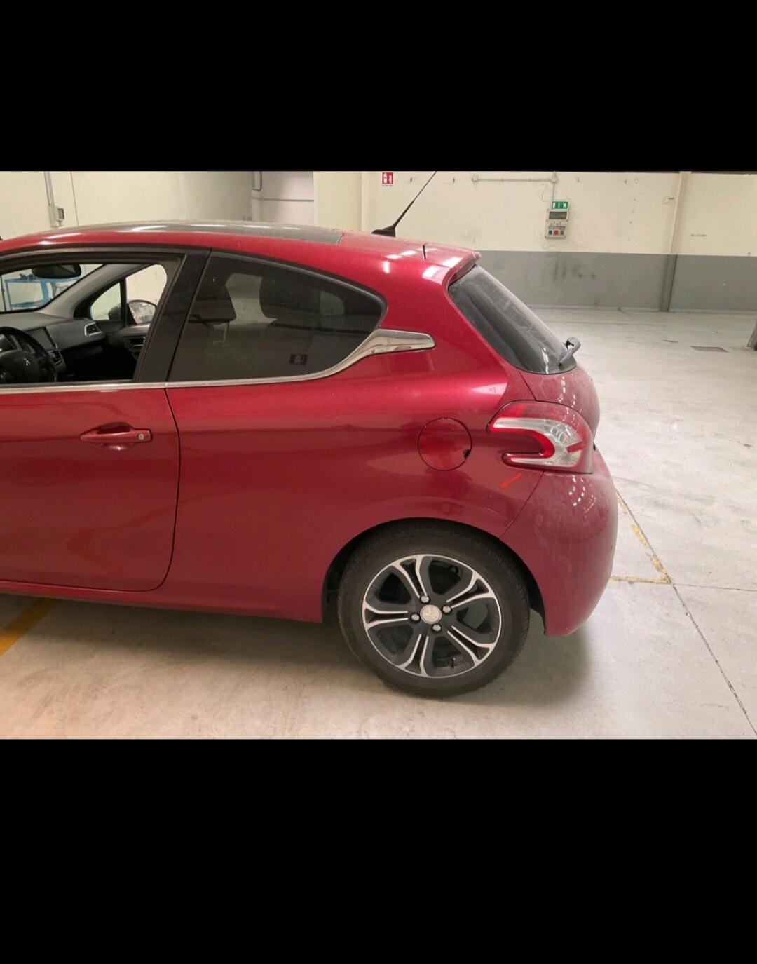 Peugeot 208 1.4 HDi 68 CV Sport 2015