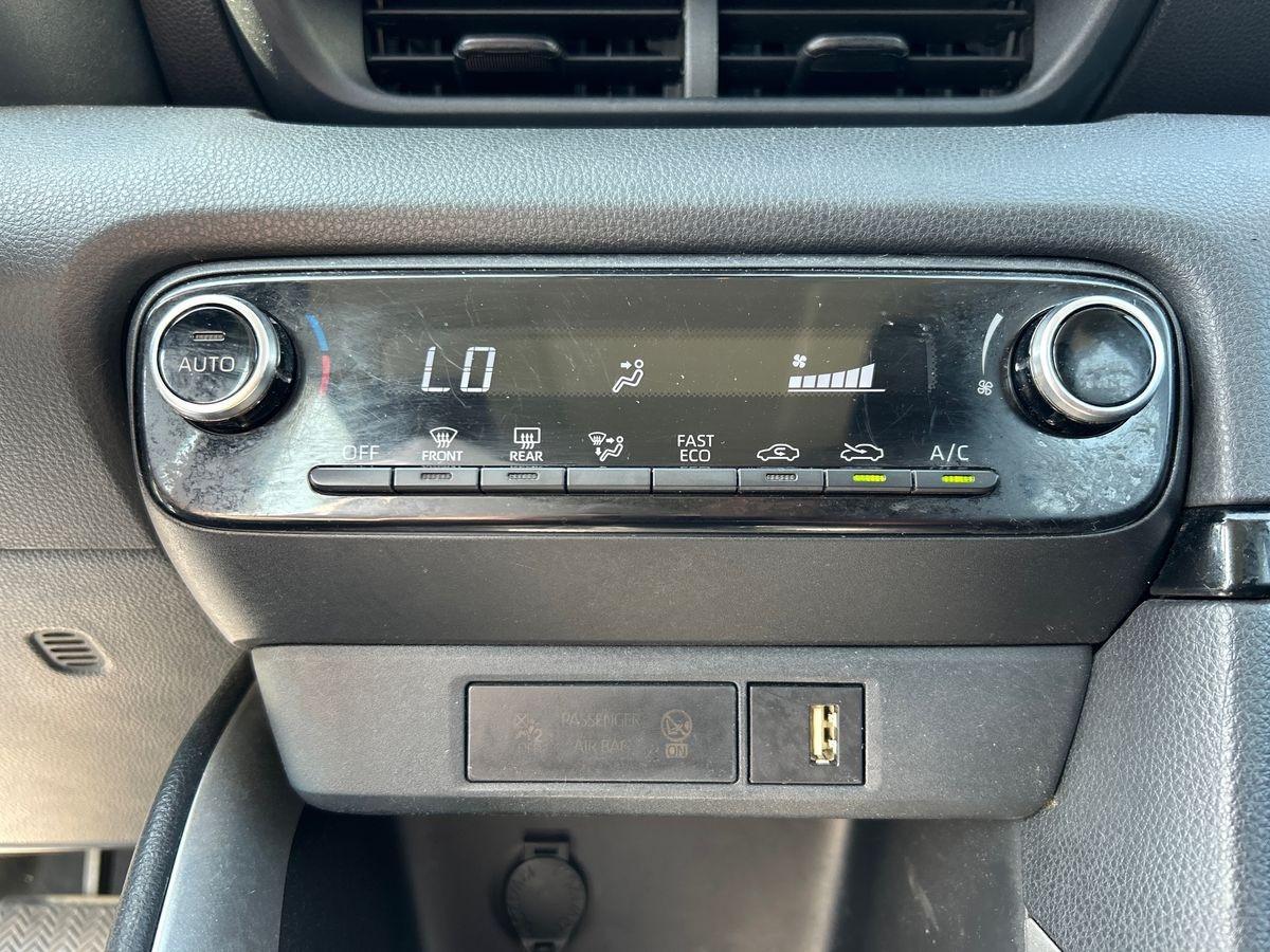 TOYOTA Yaris IV 2020 - Yaris 1.5h Lounge