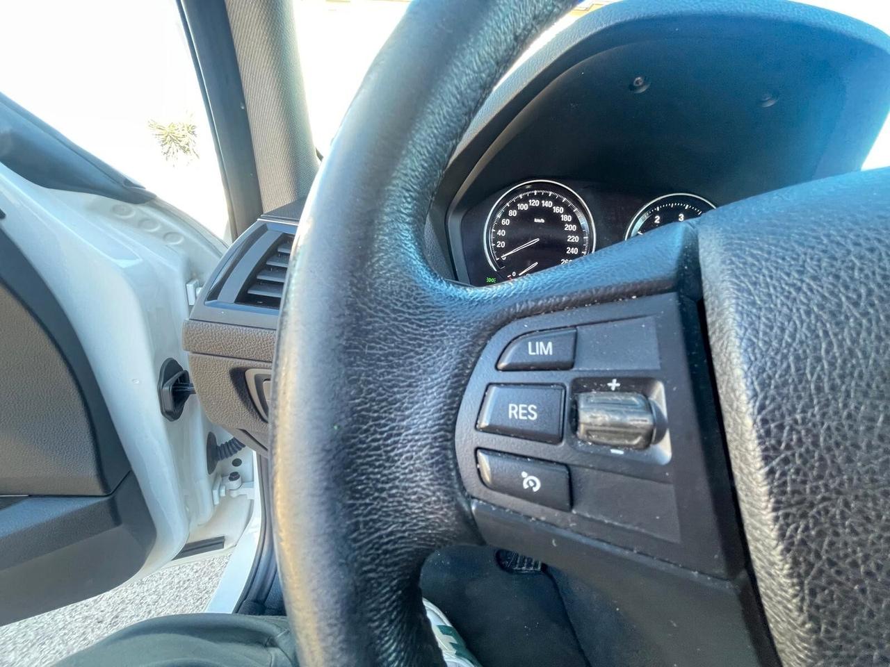 Bmw 116 116d 5p. Advantage