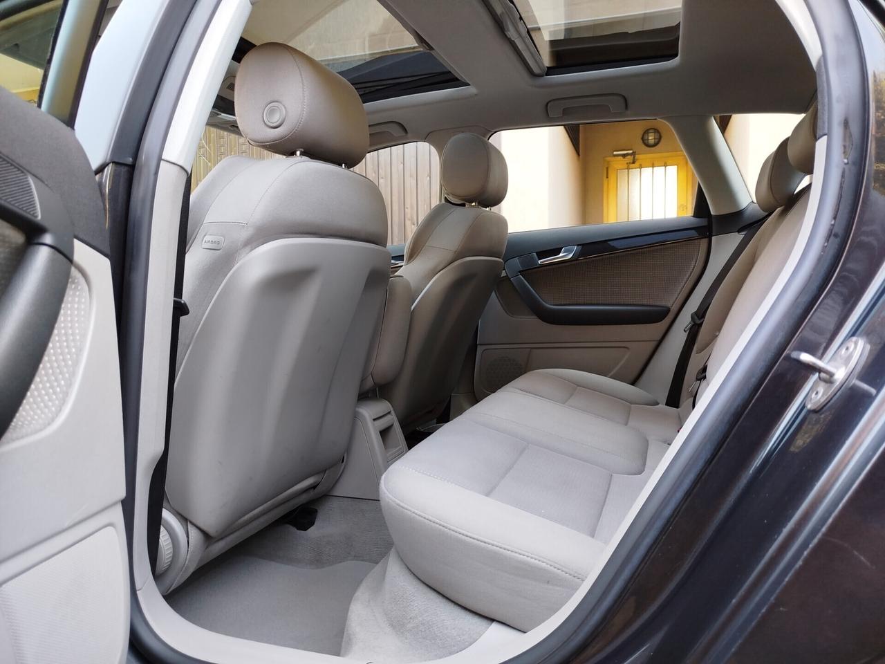 Audi A3 SPB 2.0 TDI 140cv / Tettuccio / Unipro