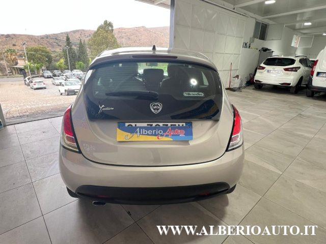 LANCIA Ypsilon 1.2 69 CV 5 porte Gold