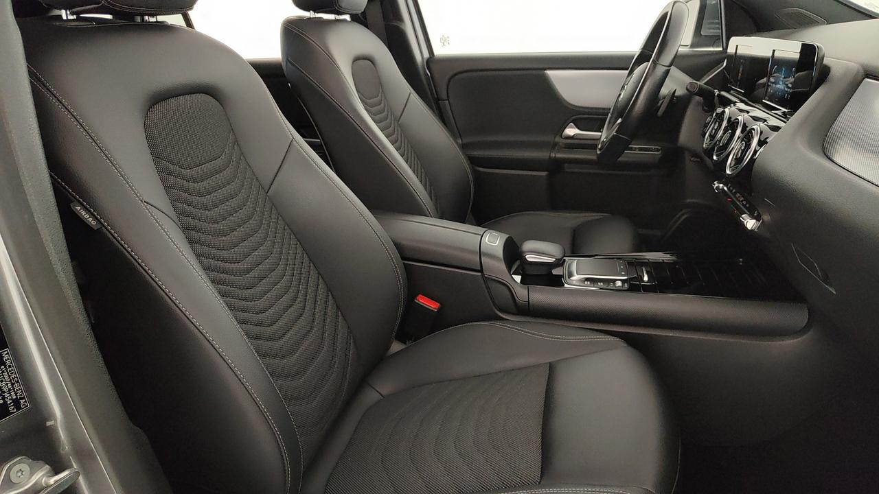 Mercedes-Benz GLA 200 d Sport auto