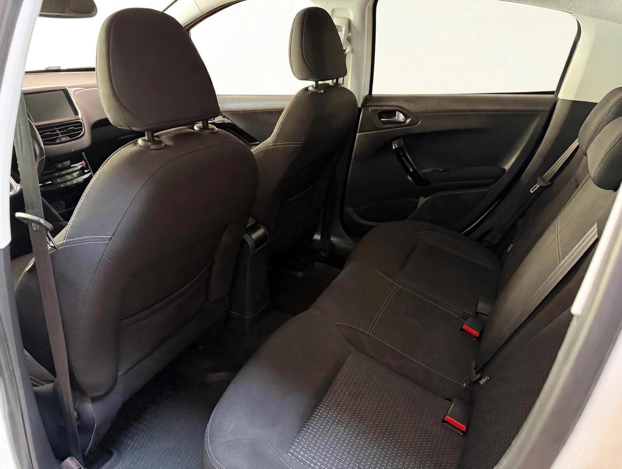 Peugeot 208 1.6 BlueHdi 75cv Allure