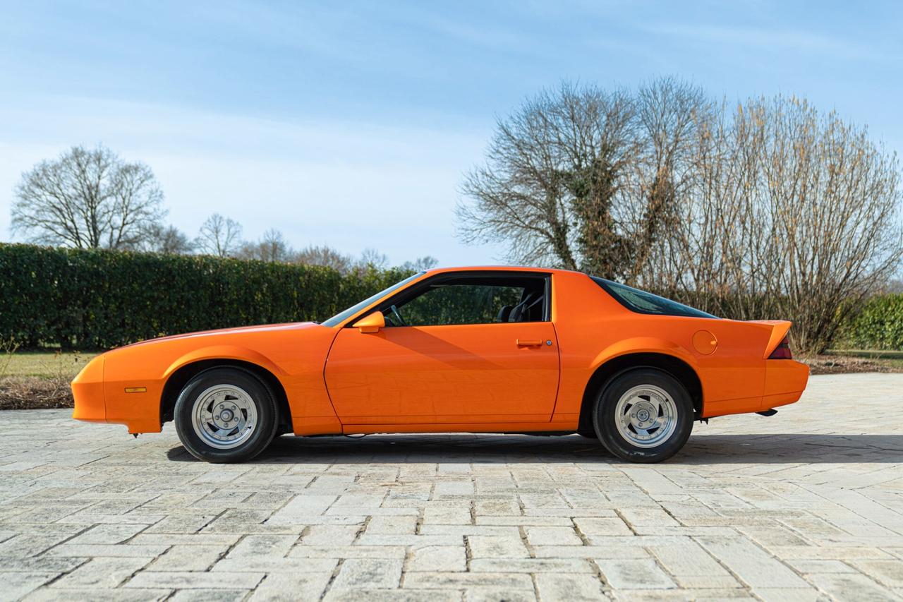 Chevrolet Camaro III Z28 5.0 V8 - CHE00021