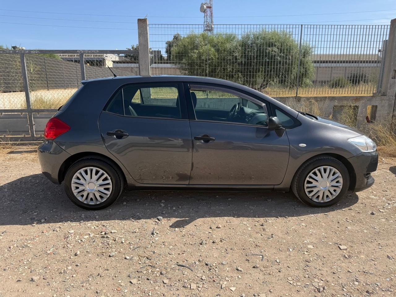Toyota Auris 1.4 Diesel- Ok Neopatentati- clima