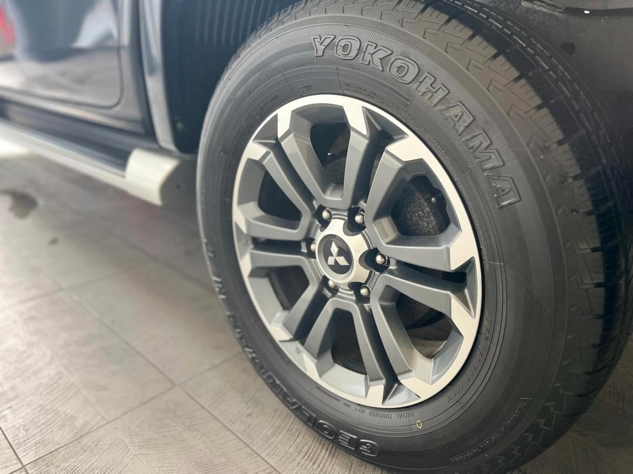 MITSUBISHI L200 2.3 D Double Cab 4x4 *2021* *UNICOPRO* *FULL*