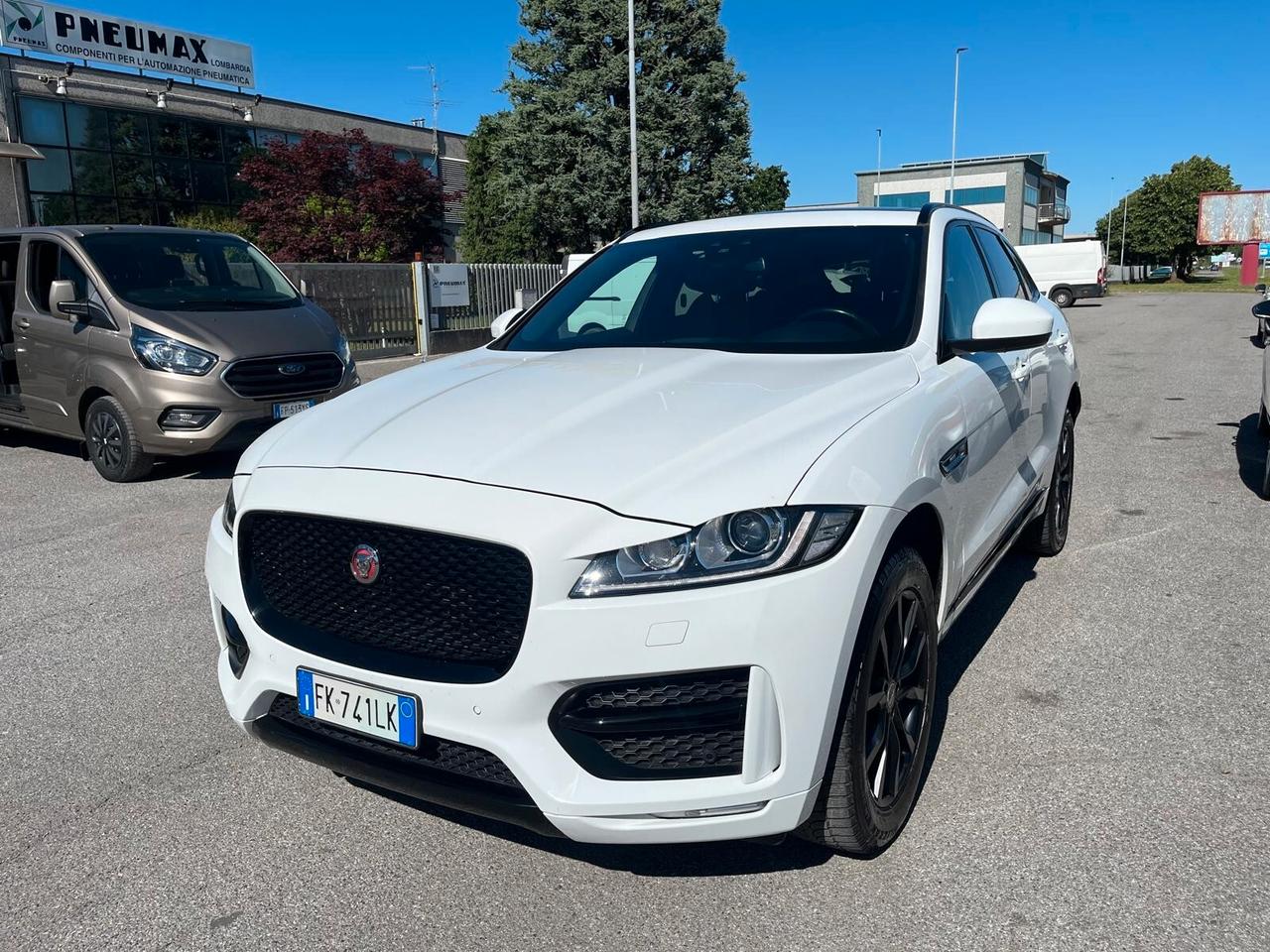 Jaguar F-Pace 2.0 D 180 CV AWD R-Sport
