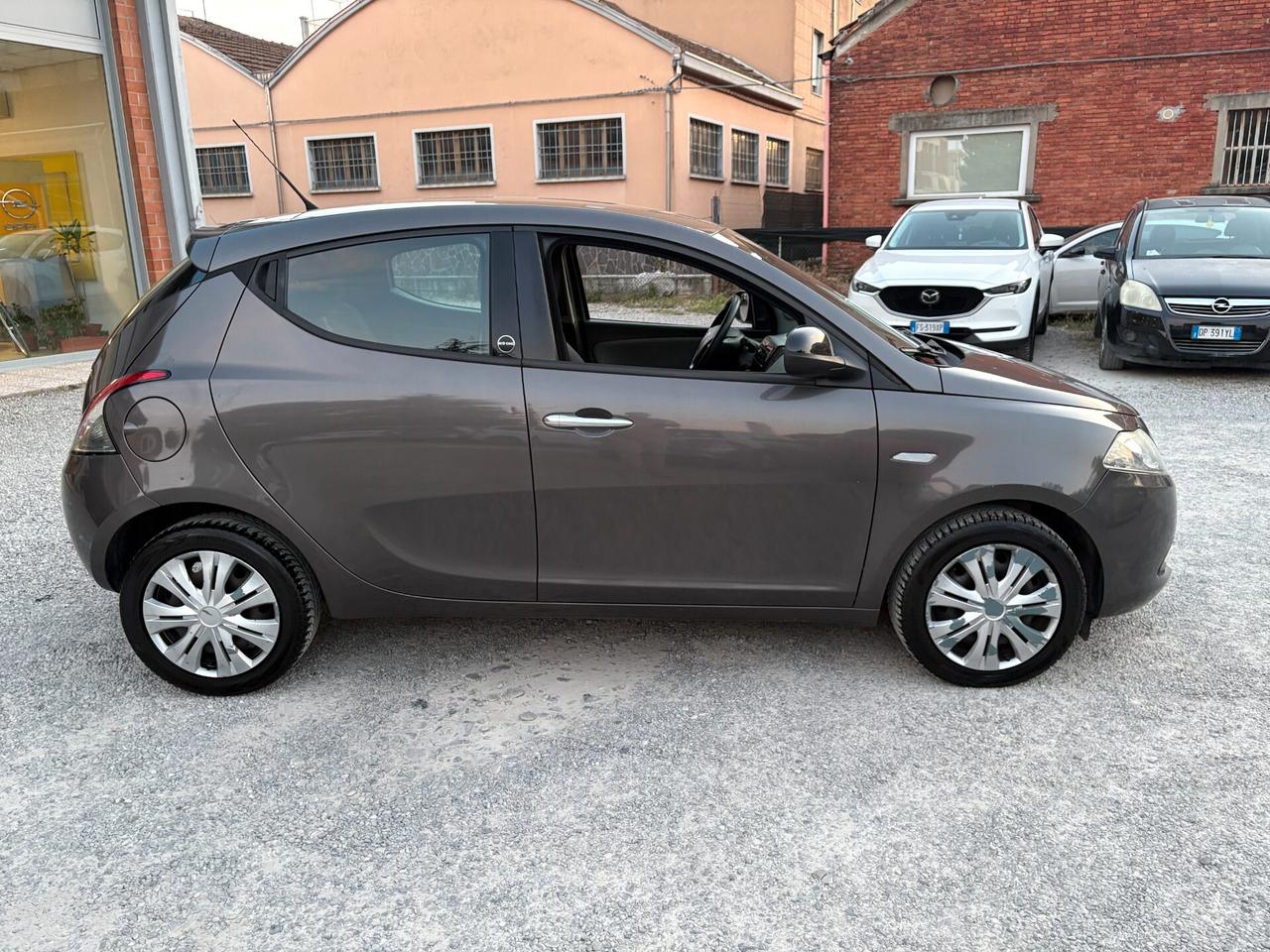 Lancia Ypsilon 1.2 GPL -Unico proprietario
