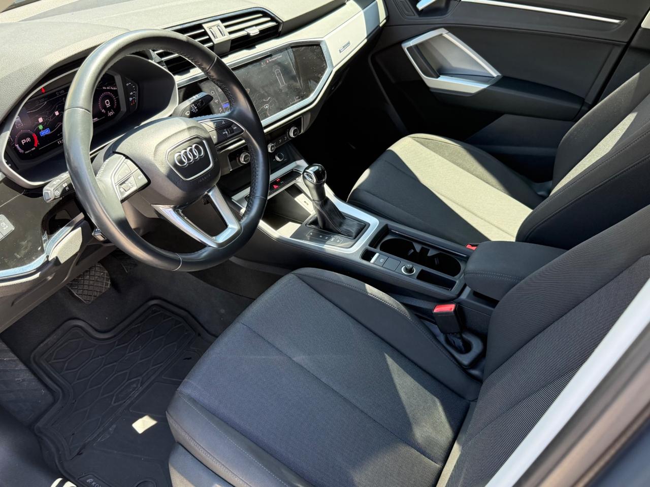 Audi Q3 35 TDI S tronic Business Advanced
