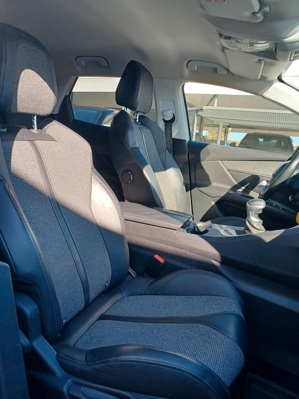 Peugeot 3008 BlueHDi 130 S&S Allure