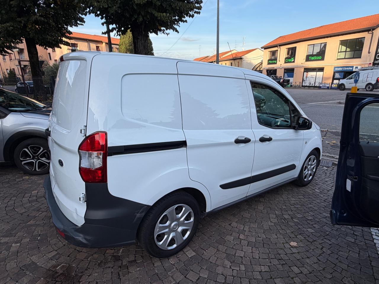 Ford Transit Courier 1.5 TDCi 75CV Van Trend