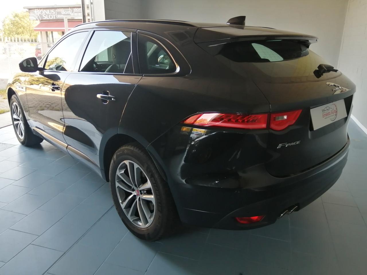 Jaguar F-Pace 2.0 D 180 CV AWD R-Sport