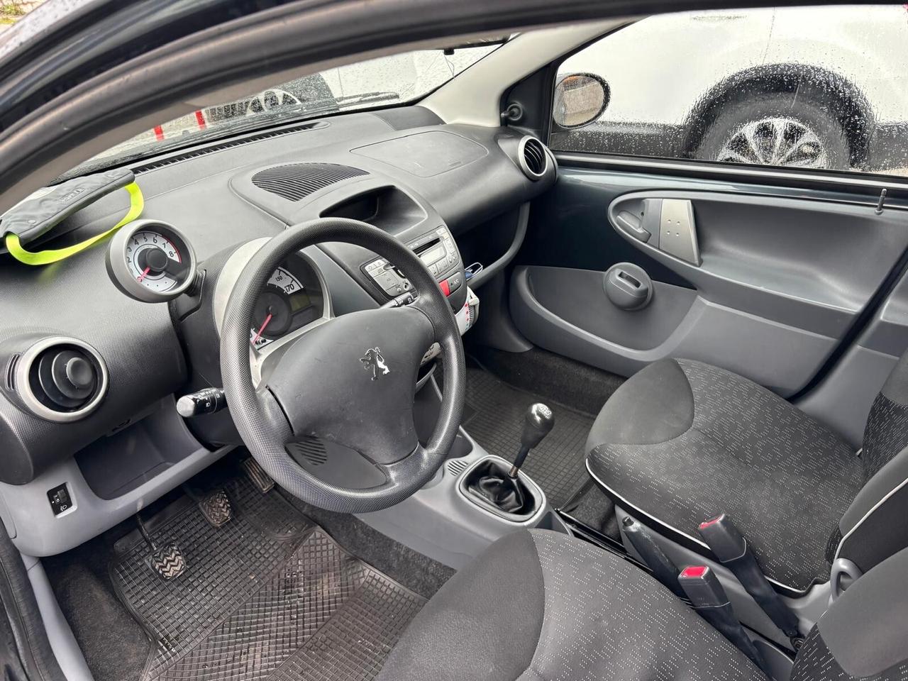 Peugeot 107 1.0 68CV 5p. Sweet Years