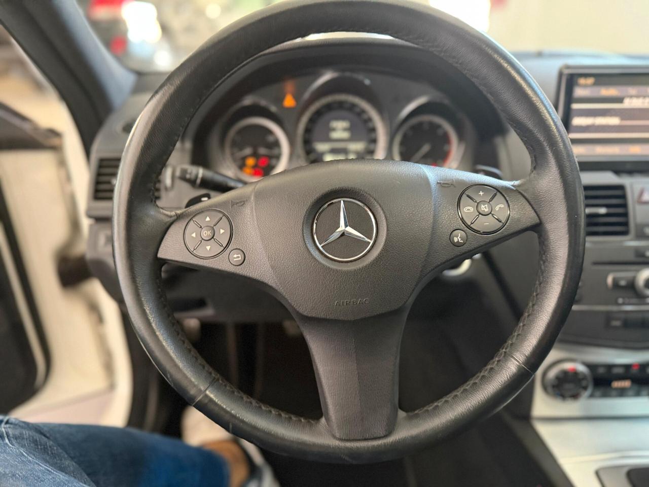 Mercedes-benz C 220 CDI BlueEFFICIENCY Avantgarde AMG