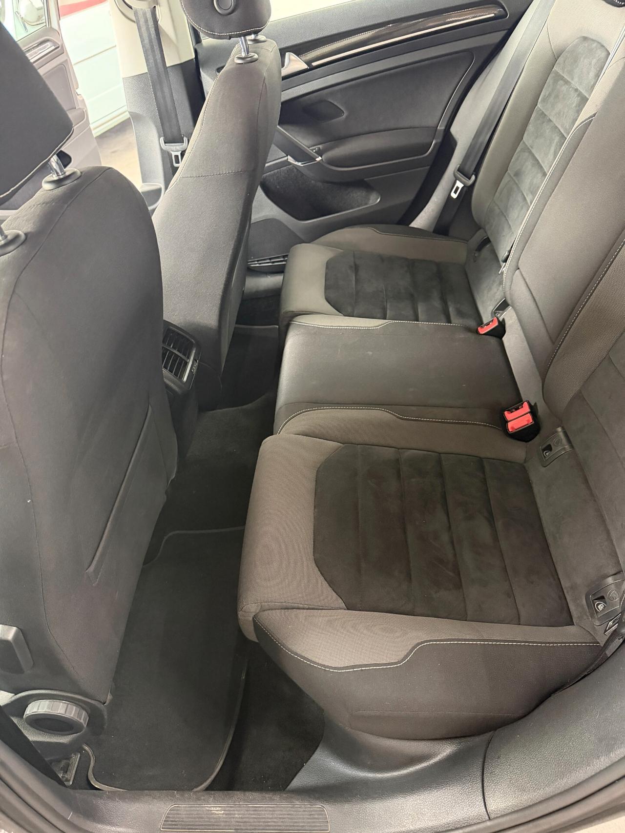 Volkswagen Golf Business 1.6 TDI DSG 5p. Highline BlueMotion Technology