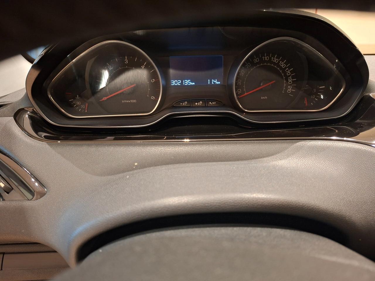 Peugeot 208 1.4 HDi Neopatentati 2013