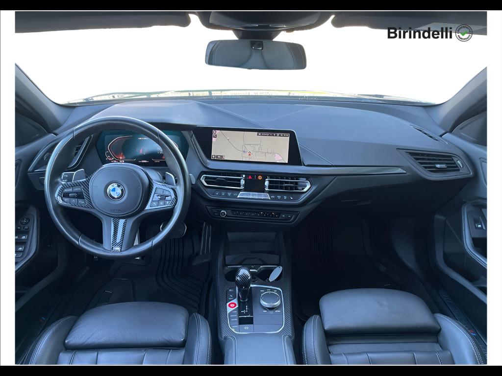 BMW Serie 1 (F40) - M 135i xDrive