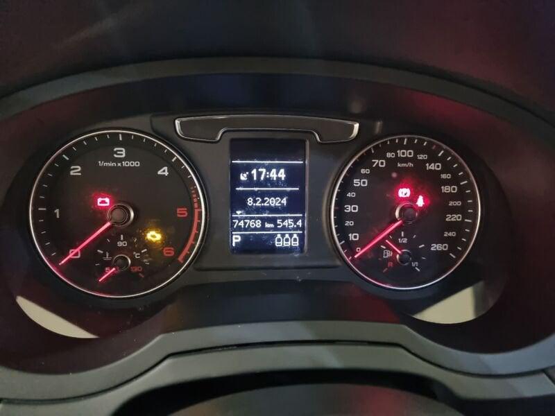 Audi Q3 I 2015 2.0 tdi Business 120cv s-tronic