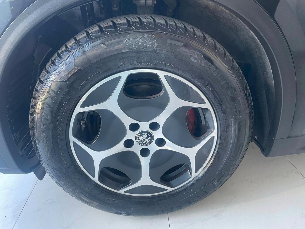 Alfa Romeo Stelvio 2.2 Turbodiesel 160 CV AT8 RWD Super Business