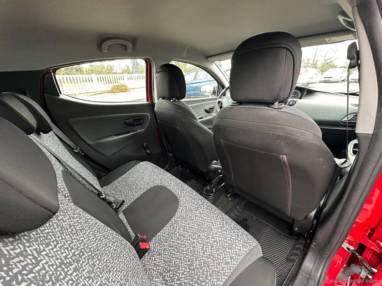 LANCIA Ypsilon 1.2 69 CV 5p. GPL Ecochic Gold