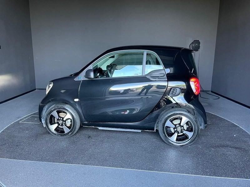 smart fortwo EQ Passion 22 kw