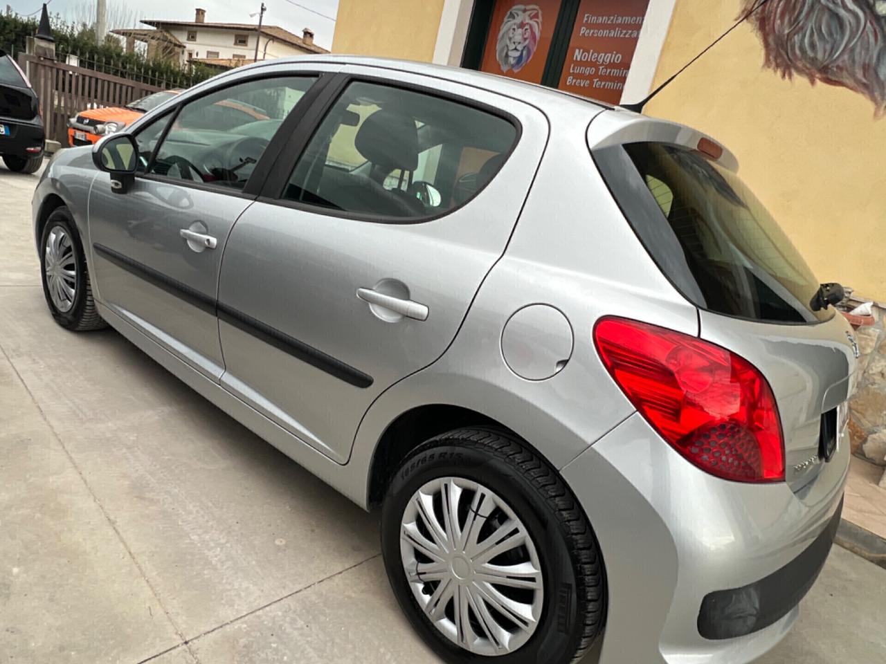 Peugeot 207 1.4 HDi 70CV 5p. Perfetta e garantita
