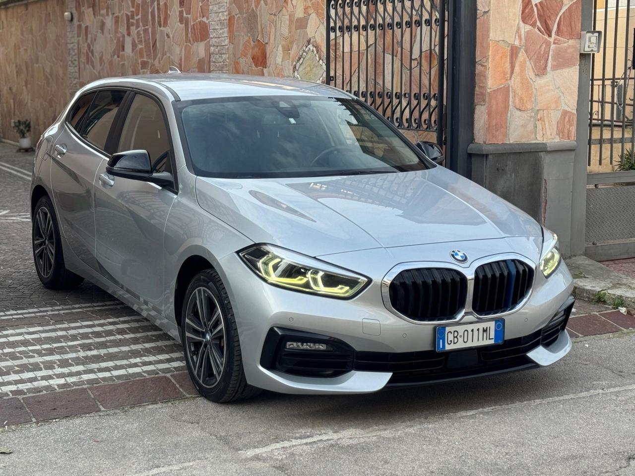 Bmw 116 116d 5p. Luxury