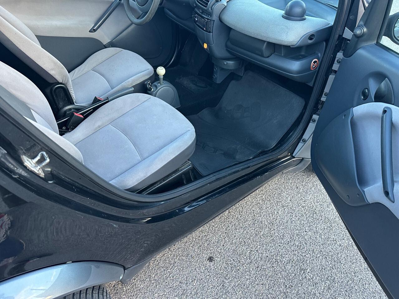 Smart ForTwo 800 coupé pure cdi