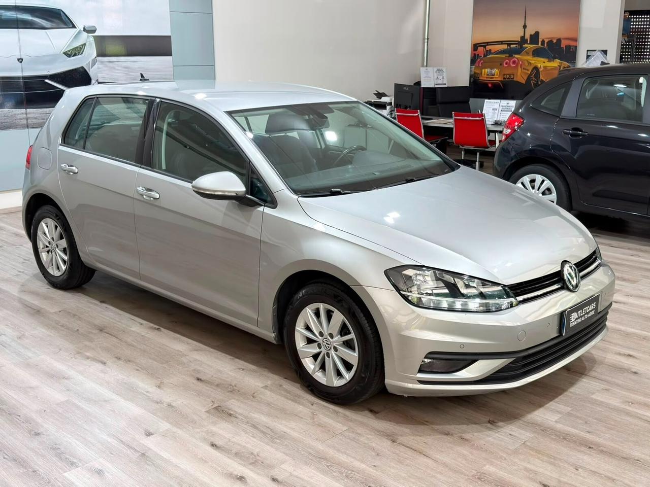 VOLKSWAGEN GOLF 1.6TDI 115CV 5P 2019