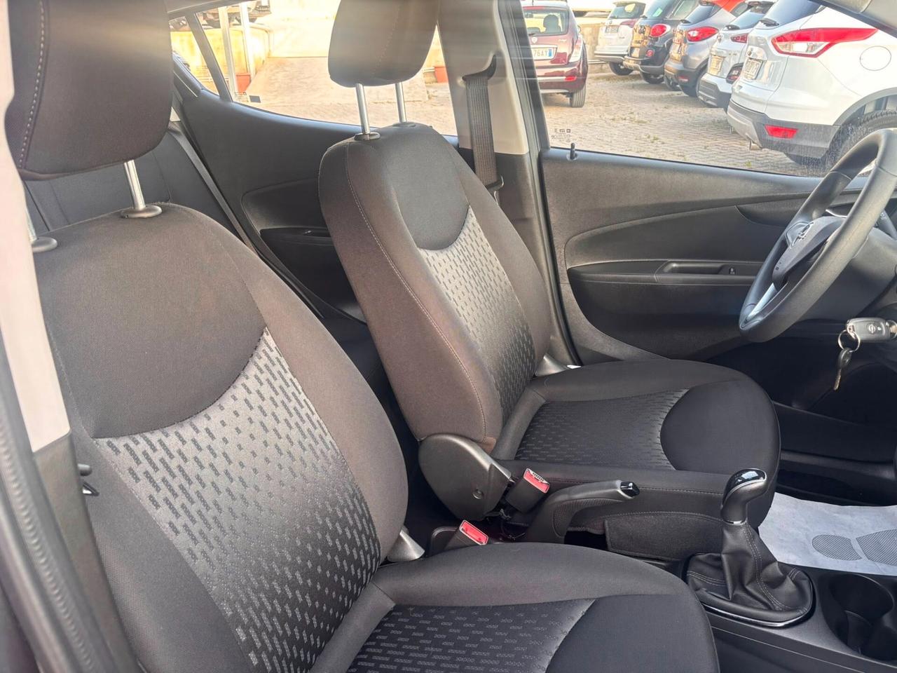 OPEL KARL ROCKS
