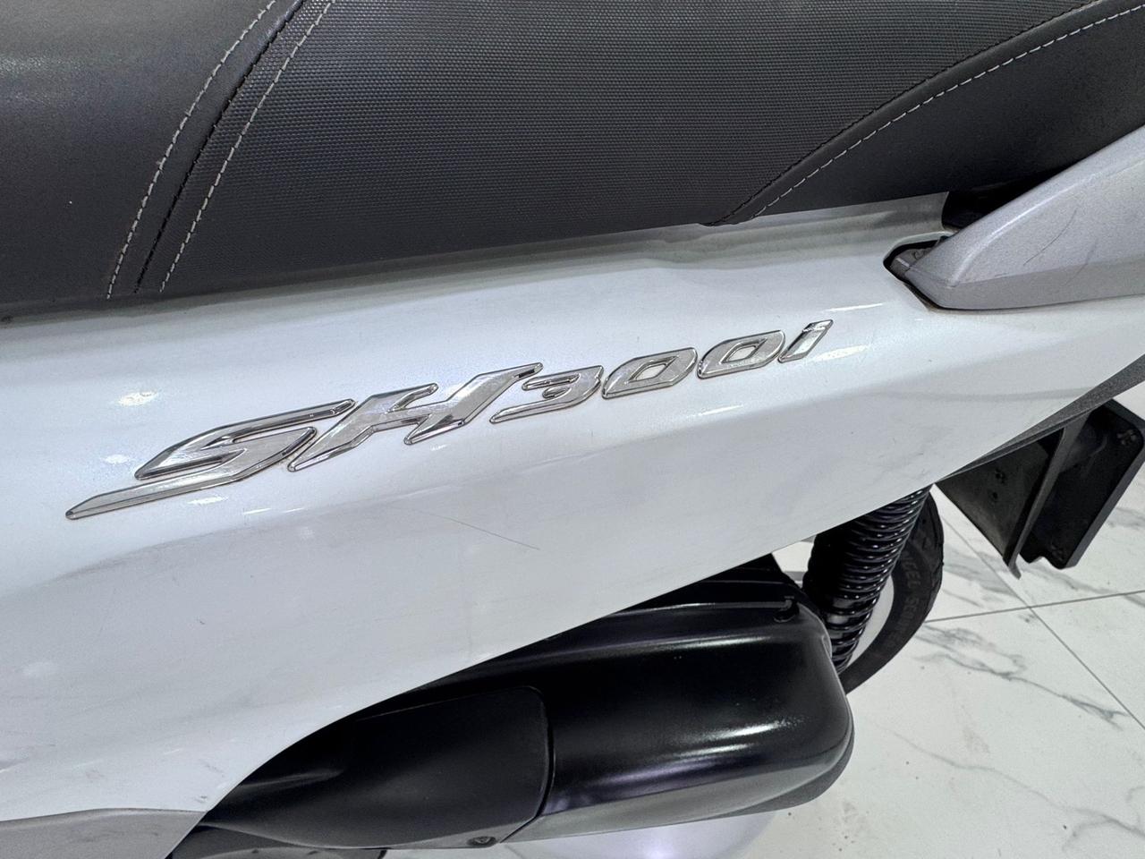 Honda SH 300 ABS-TAGLIANDATO E REVISIONATO-2015