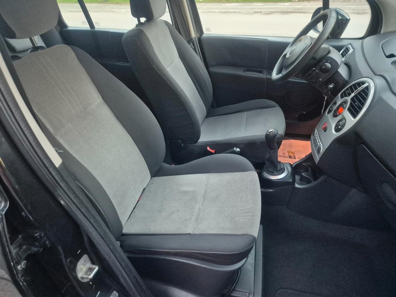 Renault Modus 1.5 dci diesel 85cv anno 09