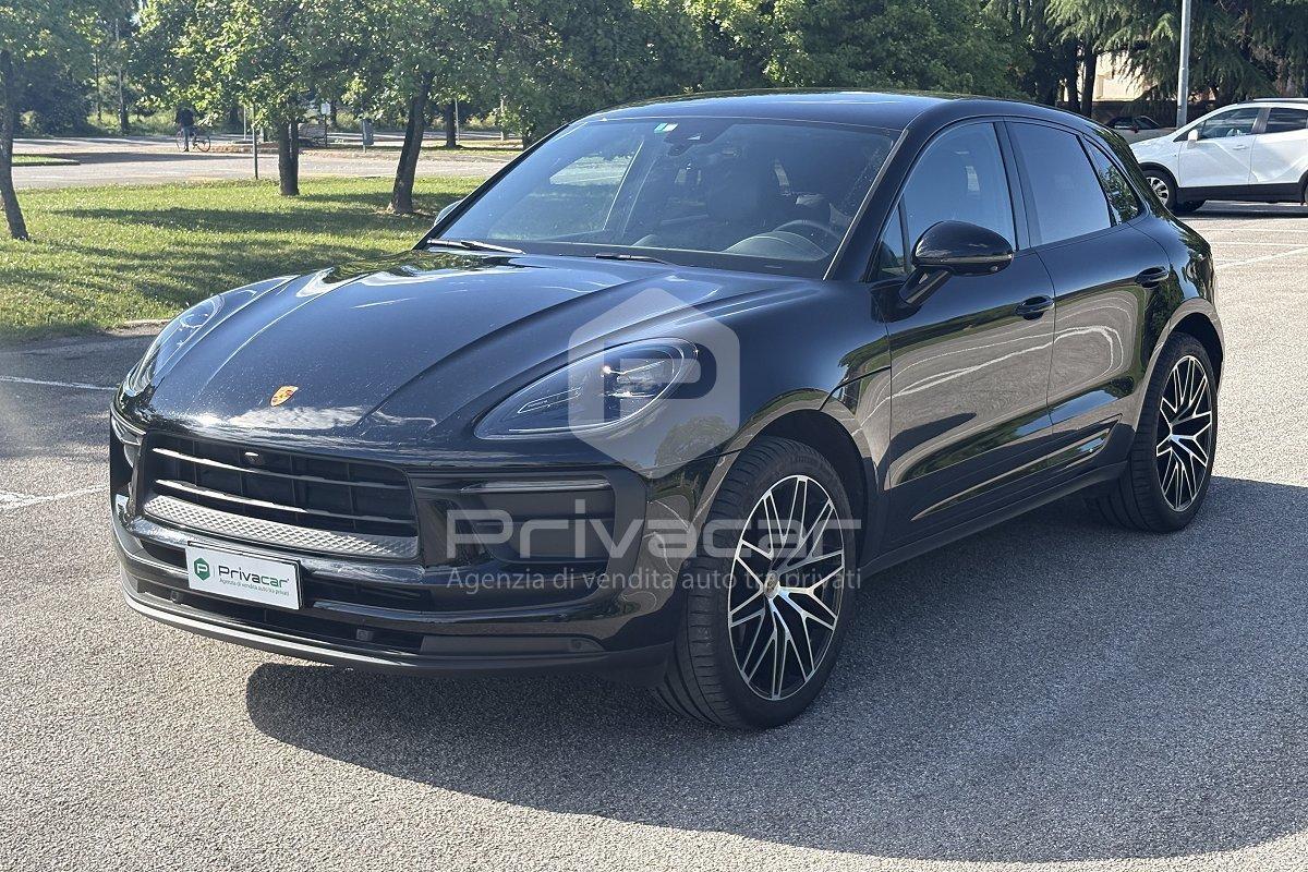 PORSCHE Macan 2.0 T
