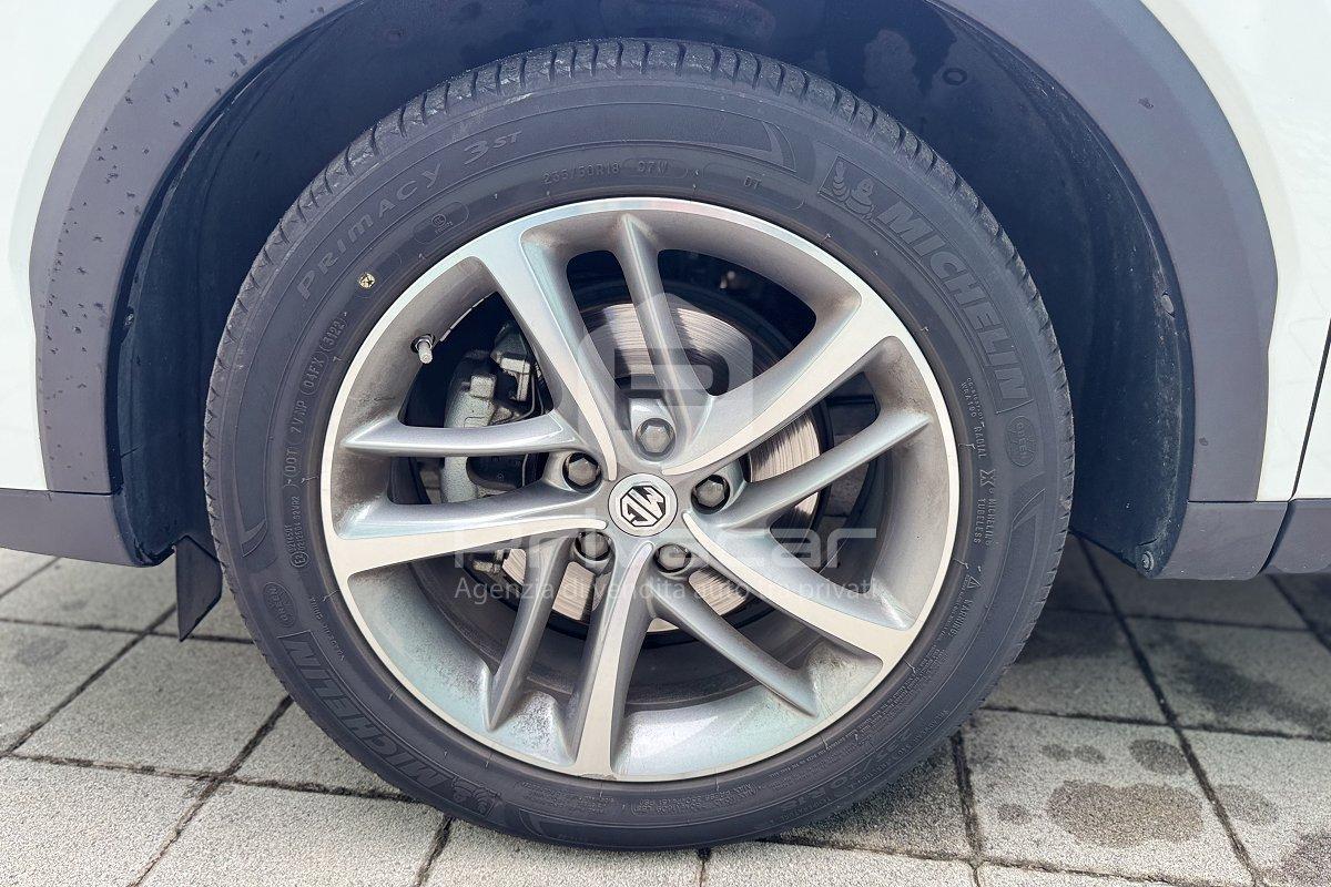 MG HS 1.5T-GDI AT Luxury