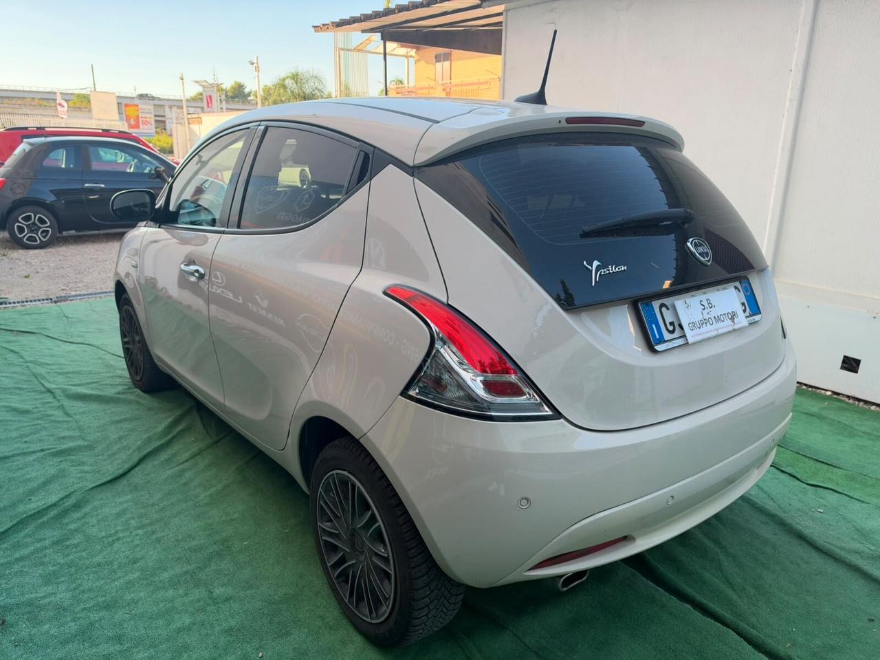 Lancia Ypsilon 2022 1.2 69 CV 5 porte GPL ORIGINALE Gold