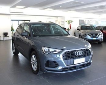 AUDI Q3 2.0 TDI 150 CV S-Tronic Business
