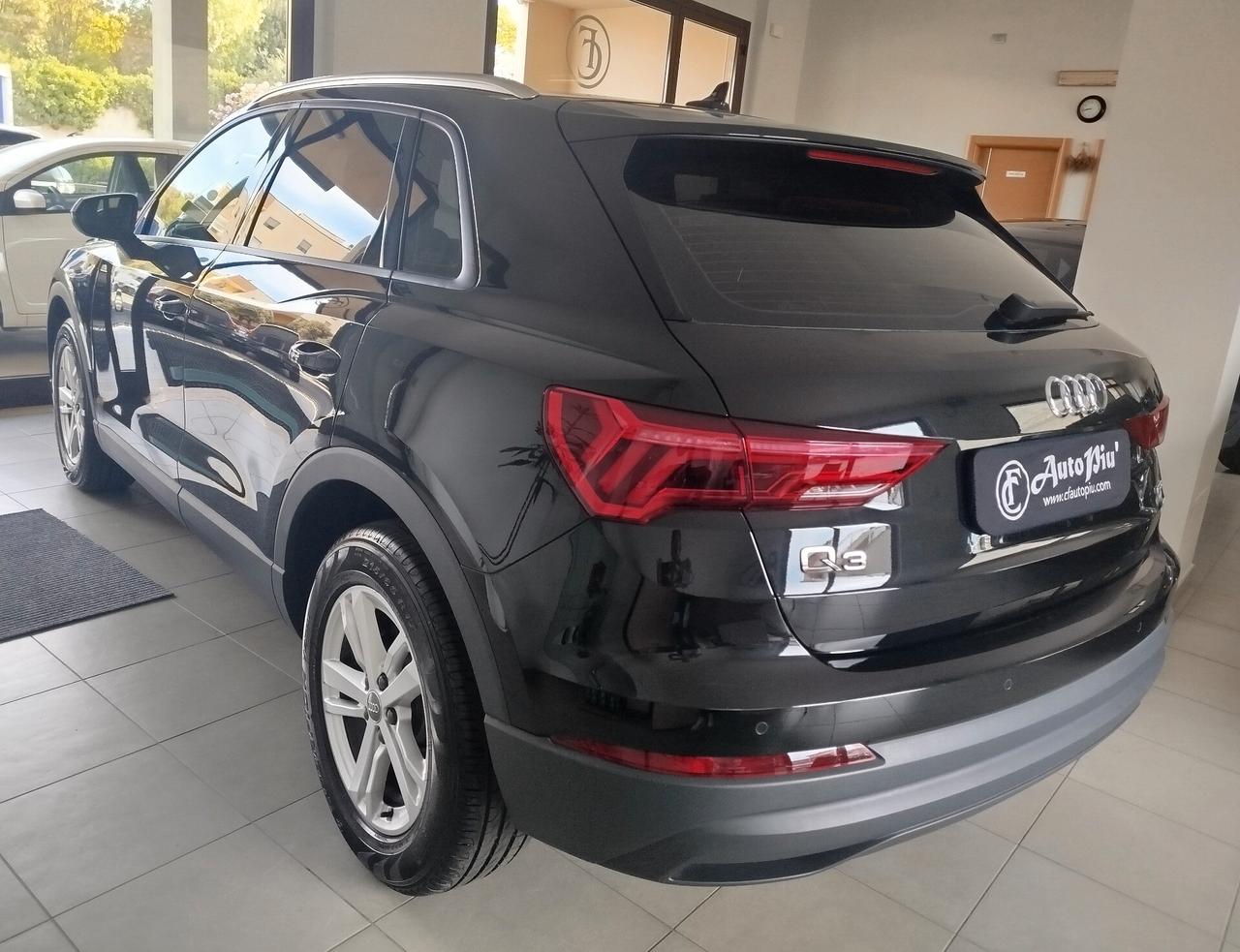 Audi Q3 40 TDI quattro S tronic Business Advanced