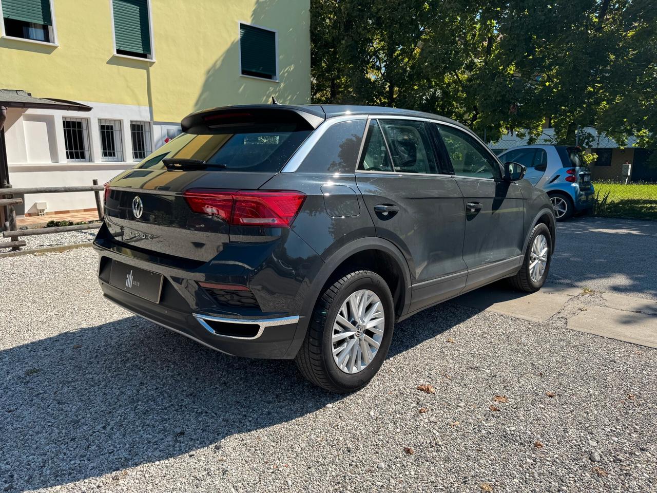 Volkswagen T-Roc 1.6 TDI SCR Business BlueMotion Technology