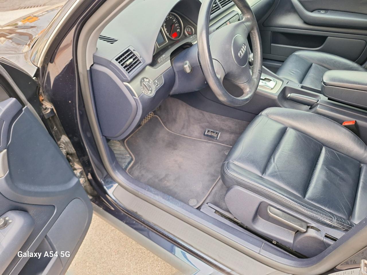 Audi A4 3.0 V6 30V cat Avant