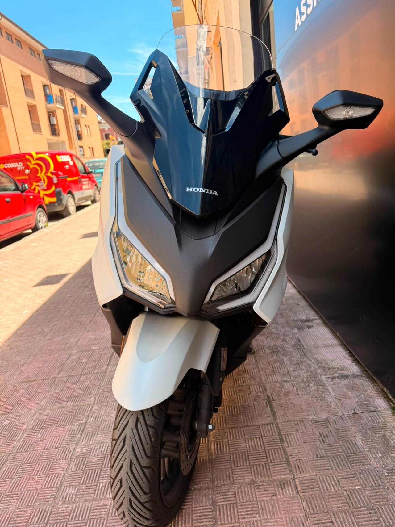 Honda Forza 350