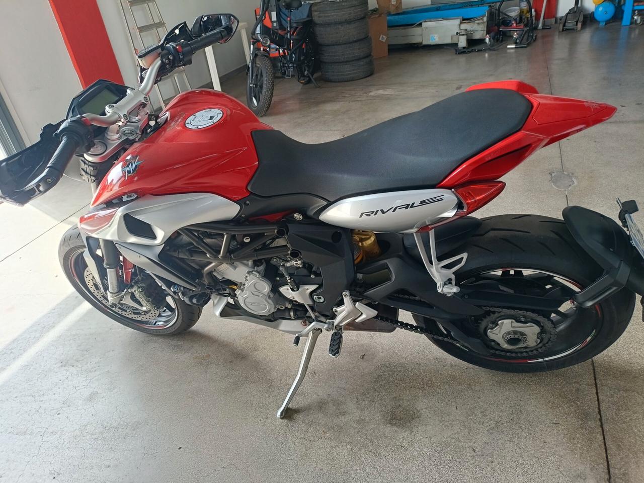 Mv Agusta Rivale 800