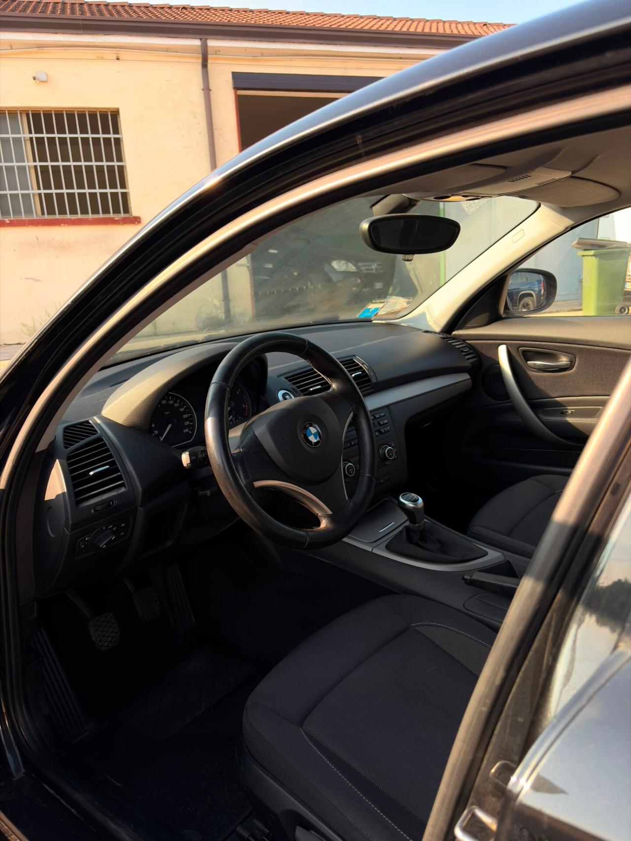 Bmw 118 118d 2.0 143CV cat 5 porte Futura DPF-2010