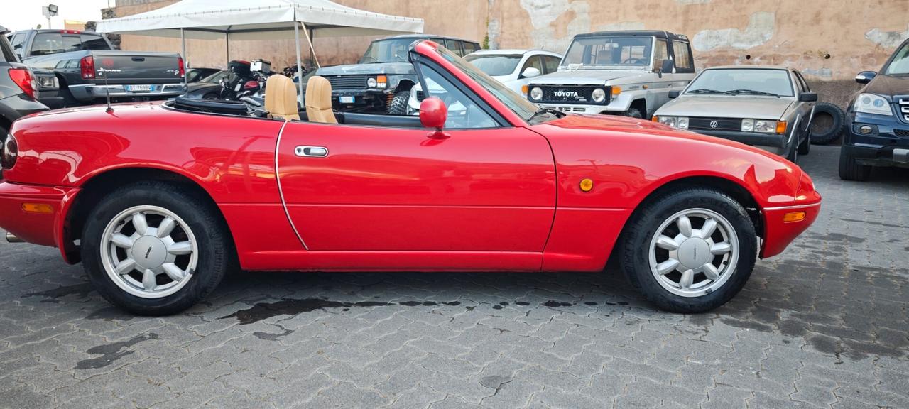 Mazda MX-5 1.6i 16V cat