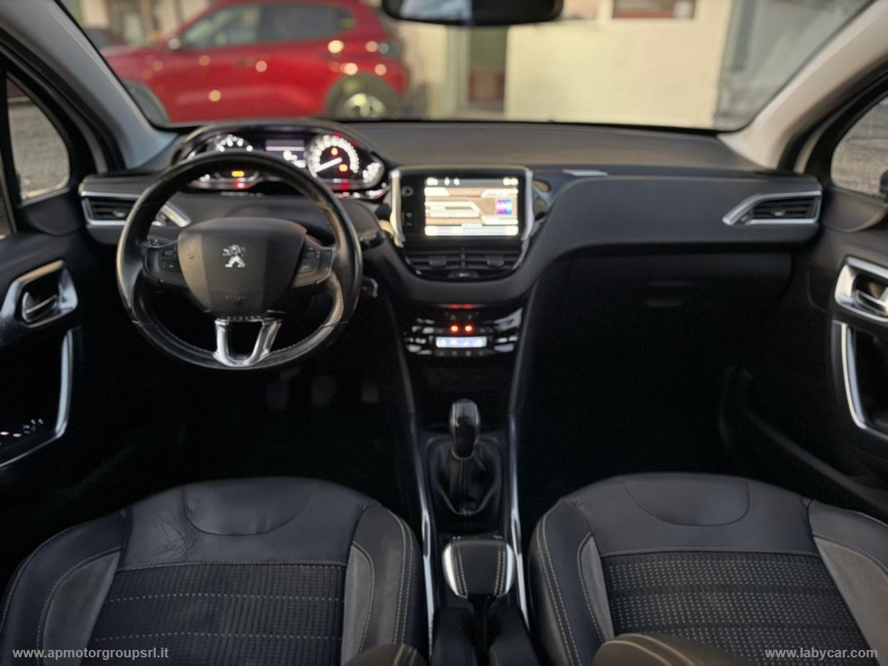PEUGEOT 2008 PureTech 82 Allure