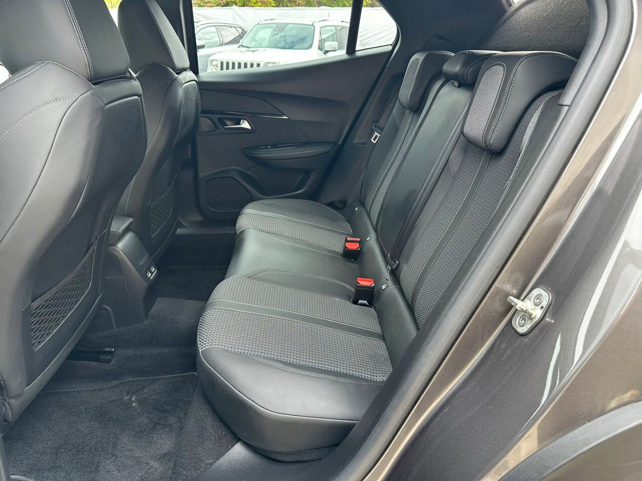 Peugeot 2008 1.5 BlueHDi GT Line 102 cv - 2020